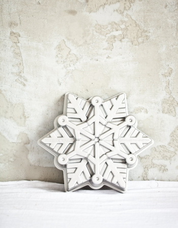 Form for baking Snowflake
